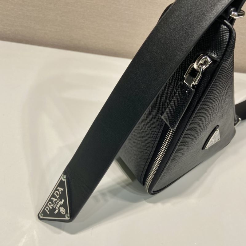 Pra*a triangle pouch
